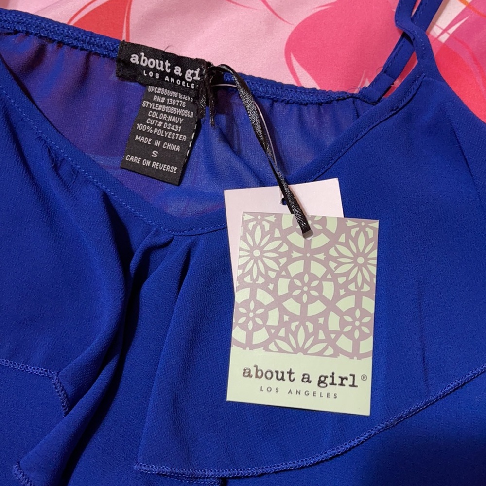 Blue dress too - Picture 2 of 2